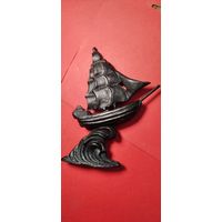 Статуэтка Касли Парусник. Металл. С рубля. Великолепное украшение интерьера.