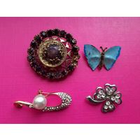 Четыре красивые брошки одним лотом