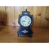 Часы настольные "Агат".