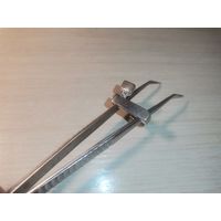 Металлическое кольцо с вставкой в посеребрении, клейм нет.