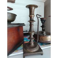 Подсвечник старинный.