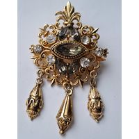 Крупная брошь с подвесками и кристаллами,  70-е годы