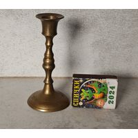 Подсвечник