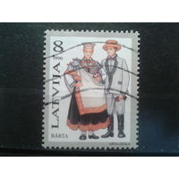 Латвия, 1996. Народные костюмы.