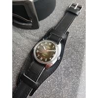 Часы ВОСТОК механические СССР