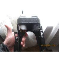 Кронштейн рулевого вала Ваз 2106 с замком зажигания