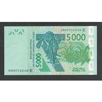 Западно-африканские штаты Сенегал 5000 франков 2003 года. Буква К. Тип Р-717Ka. Состояние UNC!