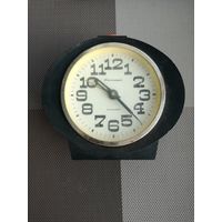 Будильник Янтарь с рубля!