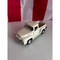 Модель kinsmart ford f-100 pick up 1:38 1956