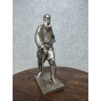 Статуэтка,, Л.Н. Толстой с тростью"