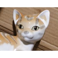 Фарфоровая статуэтка Котенок, фарфор, глазурь, ЛФЗ, СССР, высота 14 см