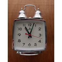 Будильник механический