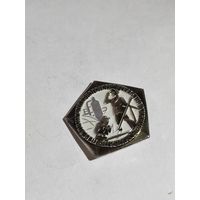 Передовику ударного строительства ЦК ВЛКСМ.