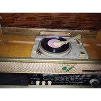 Радиола VEF RADIO (СССР, Рига)