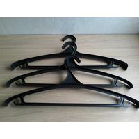 Три Вешалки - Одним Лотом.