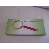 Лупа в упаковке