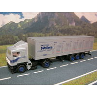 Модель грузового автомобиля Volvo F12 (7). Масштаб НО-1:87.
