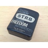 Коробка железная,стильная ,Барильефная надпись,1980-х,тяжелая.