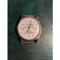 Часы с редким циферблатом. Идут.